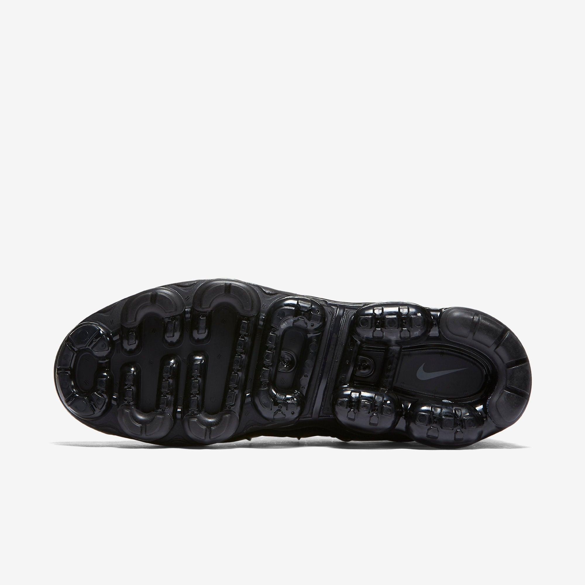 Air VaporMax Plus 'Triple Black' - Foot Arena