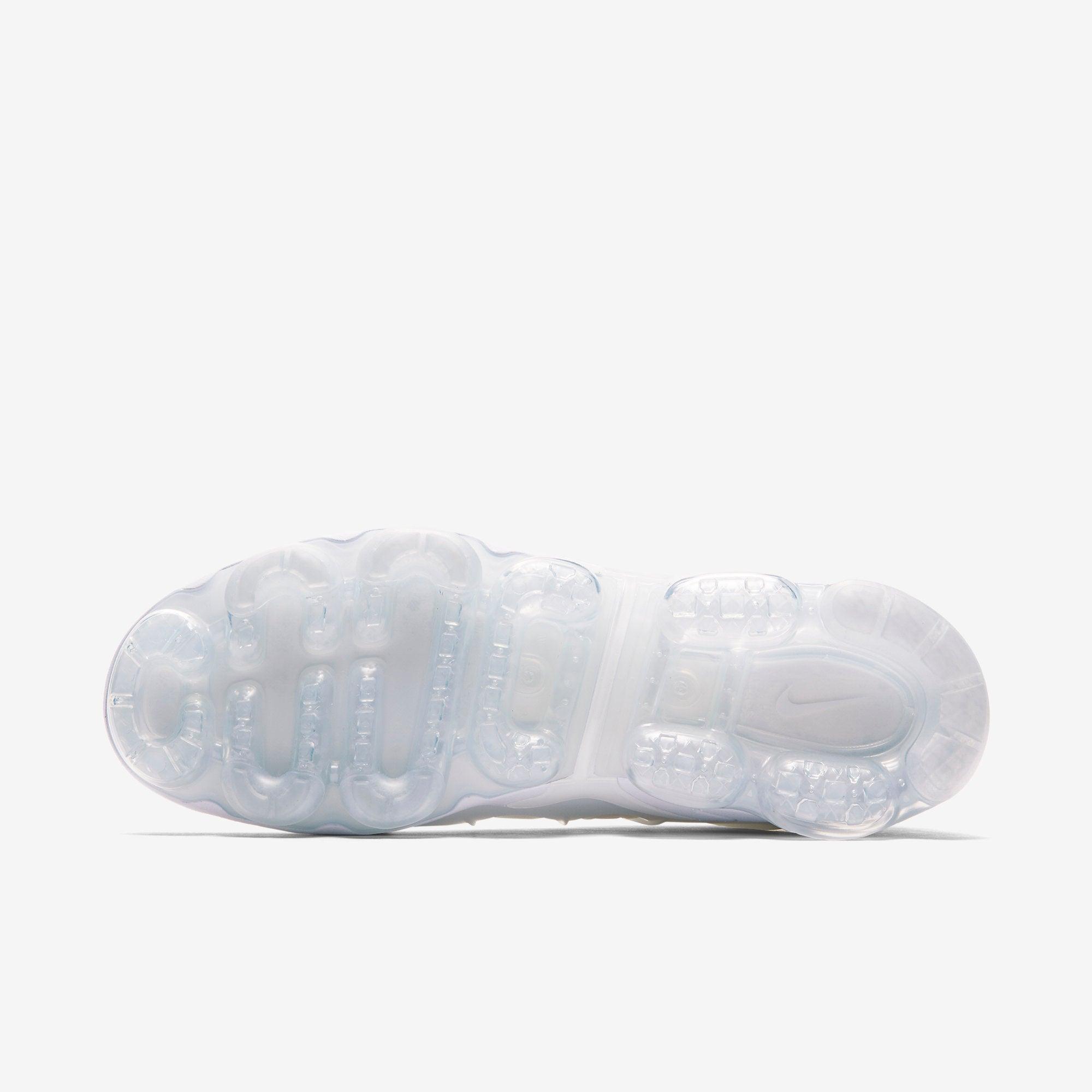 Nike Air VaporMax Plus “Triple White” - Foot Arena